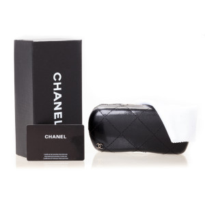 Модель Case chanel